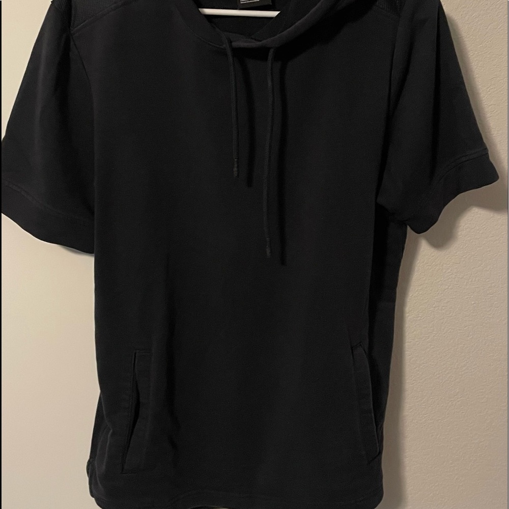 Under Armor Sports hoodie with front pocket